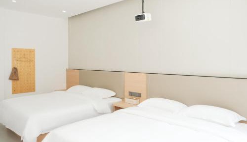 Family Room with Private Bathroom