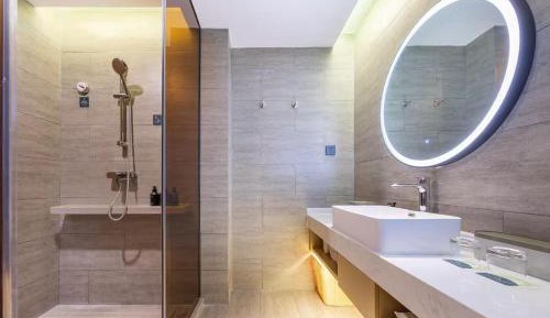 Elegant Twin Room