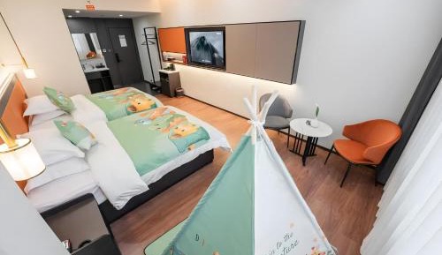 Deluxe Family Room