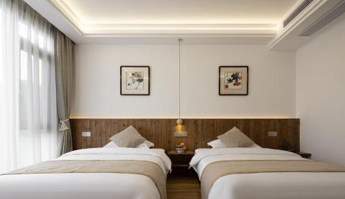Triple Room with Balcony