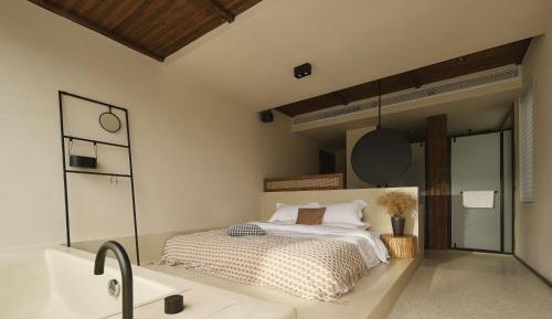 King Room with Balcony