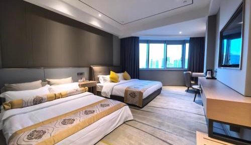 Superior Family Room
