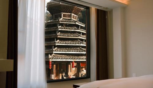 Deluxe Family Suite