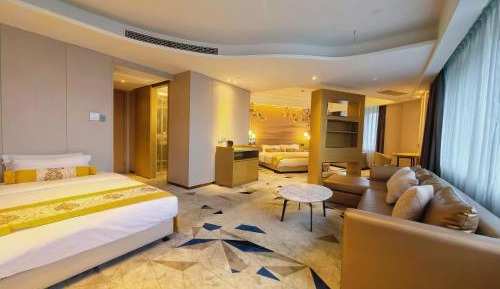 Deluxe Suite