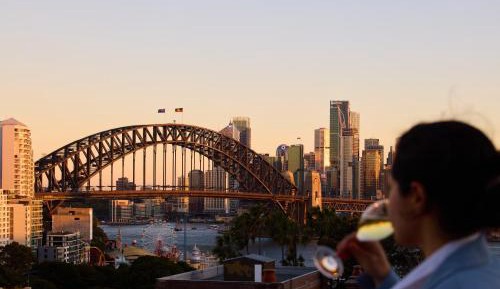 Harbor Bridge King Room