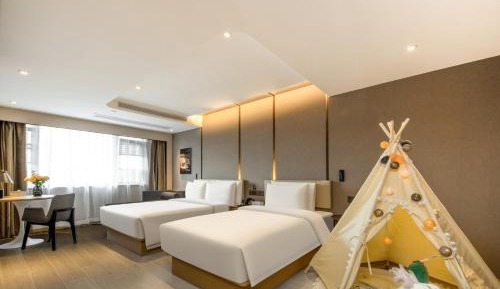 Jimu Family Room