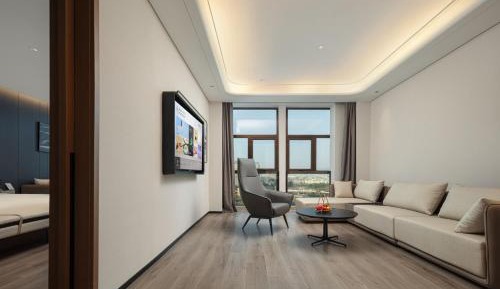 Jimu Suite with City View