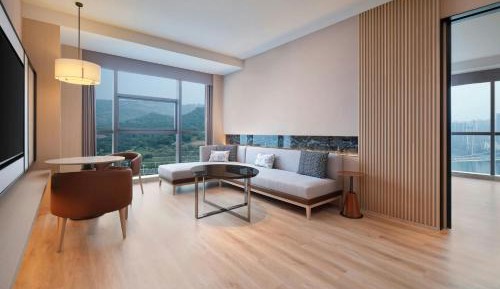 One-Bedroom King Suite with River View