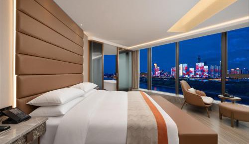 King Room with Lake View