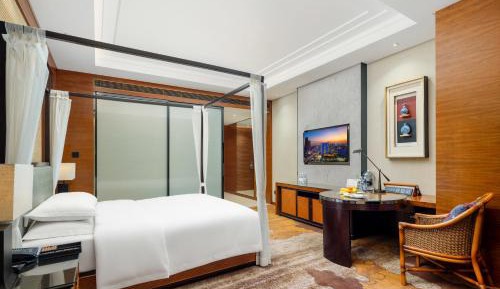 Business King Room