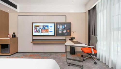 Queen Room