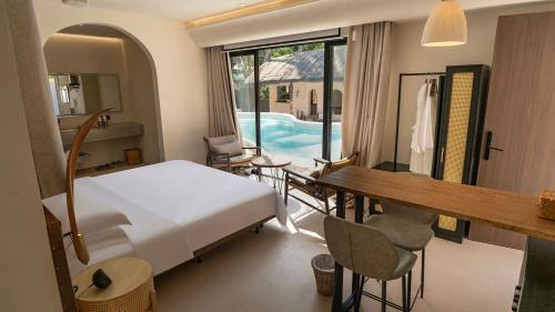 King Room with Pool View