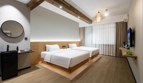 Large Double Room