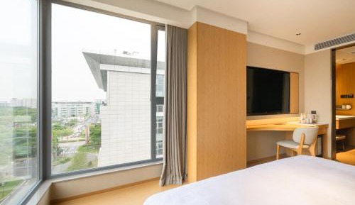 Business Double Room with Gym Access