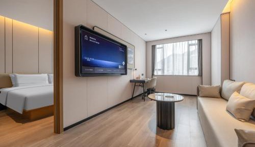 Premier Suite with City View