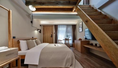 Quadruple Room with Terrace