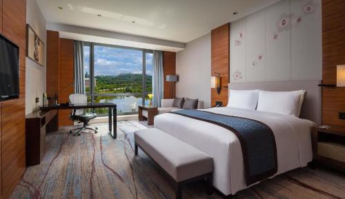 King Room - Mobility Accessible 