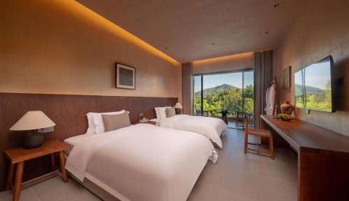 Twin Room with Mountain View