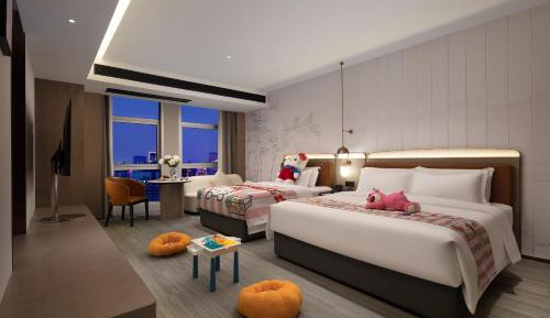 Family King Suite - Non-Smoking