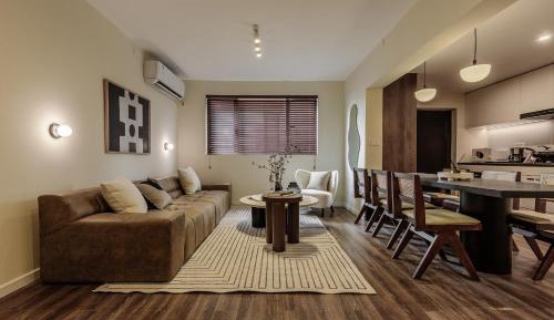 Four-Bedroom Platinum Apartment