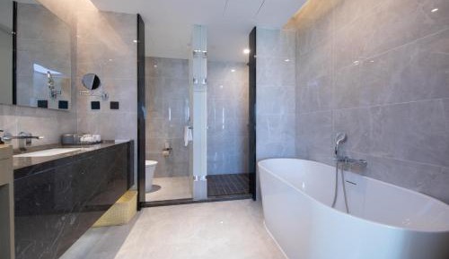 Atour Suite with Bathtub