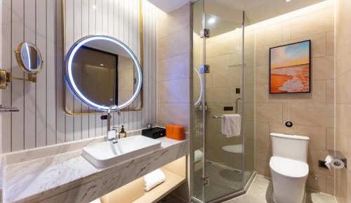 Deluxe Double or Twin Room with Lake View