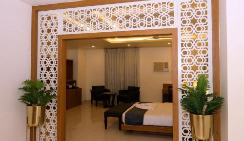Deluxe Queen Room