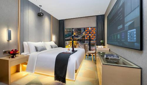 Standard King Room