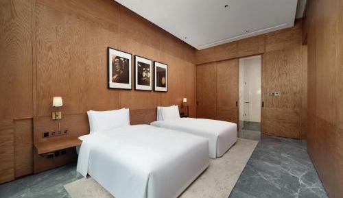 Deluxe Family Suite