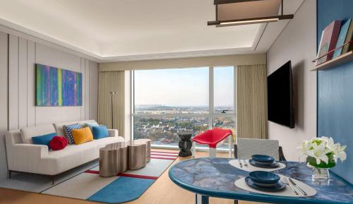 One-Bedroom King Suite with Gusu View