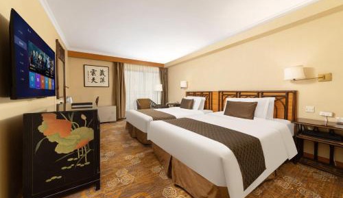 Twin Room with Lake View