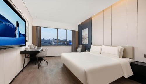 Executive Queen Room