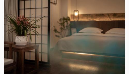 Deluxe Double Room with Bath