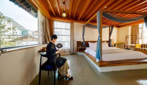 Deluxe Double or Twin Room with Lake View