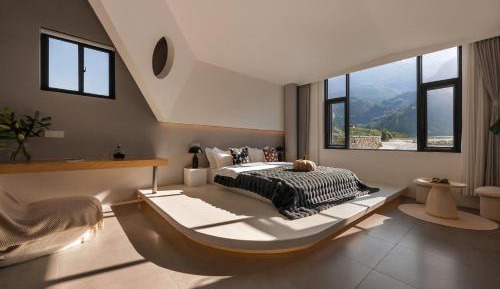 Queen Room with Garden View