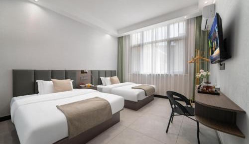 Superior Twin Room