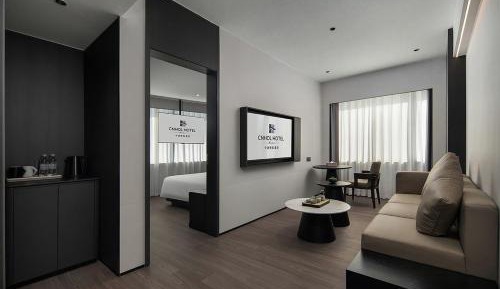 Suite with City View