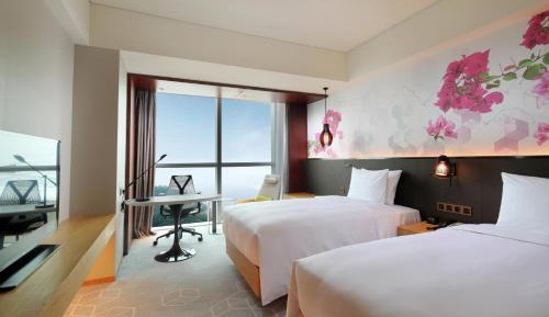 Twin Room with View