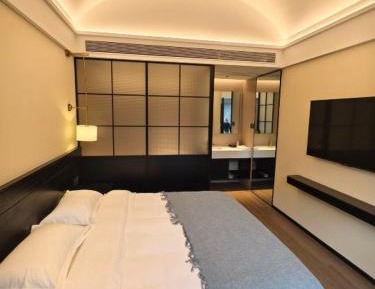 Deluxe Double Room with Shower