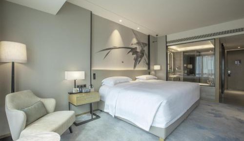 King Premium Family Room
