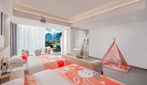 Double or Twin Room with Shower