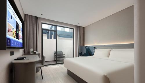 Superior Double Room with Courtyard