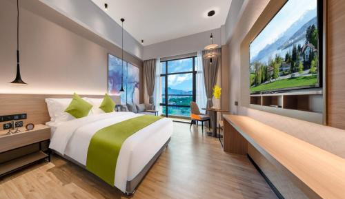 Double Room with Mountain View