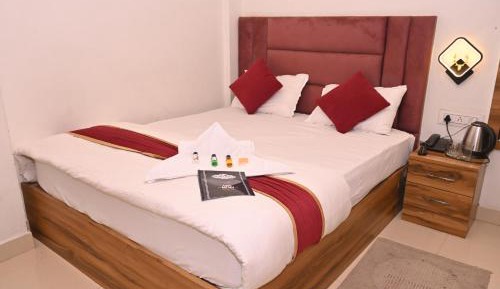 Standard Queen Room