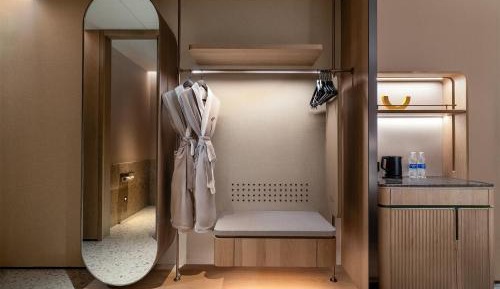 Double Room with Two Double Beds - Mobility Accessible