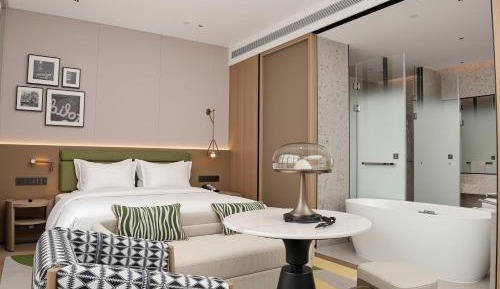 Premium King Room with Separate Bath