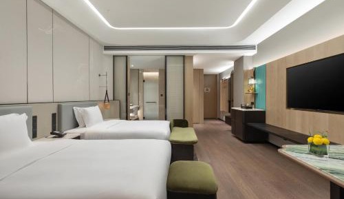 Standard Double Room with Two Double Beds and City View