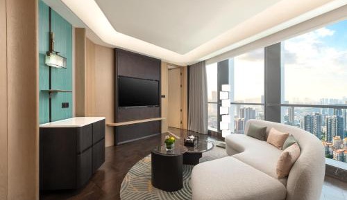 One-Bedroom Suite