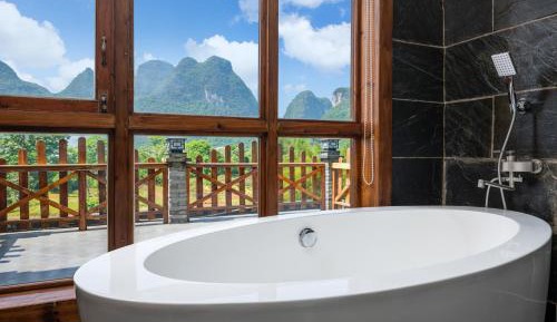 Deluxe Loft Suite with Balcony