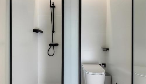 Quadruple Room with Private Bathroom